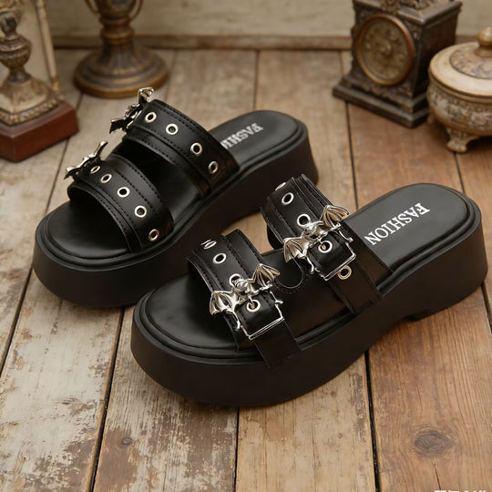 Damen modische Plateau-Sandalen mit auffälligen Schnallen EB
