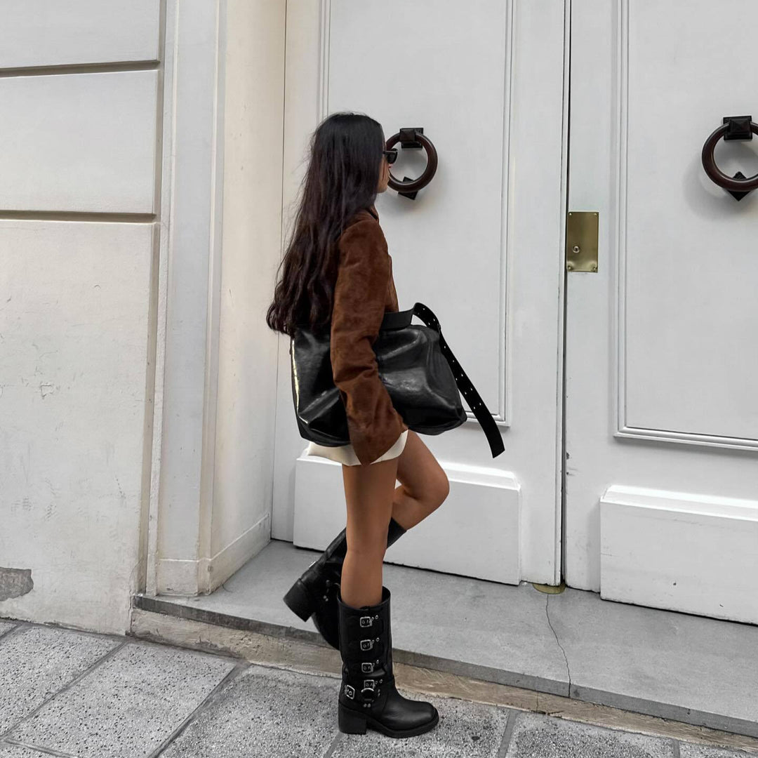 Damen Kurze Veloursjacke mit Stehkragen und seitlichem Reißverschluss EB
