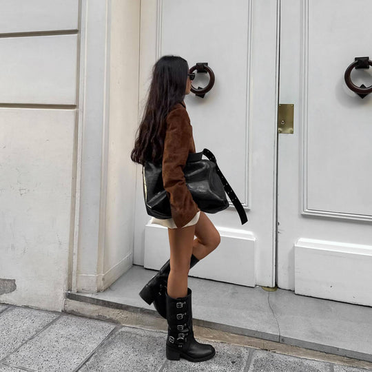Damen Kurze Veloursjacke mit Stehkragen und seitlichem Reißverschluss EB