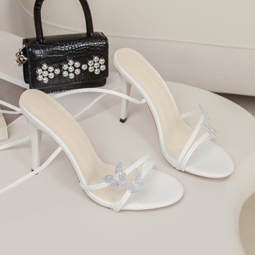 Damen Hochhackige Sandalen mit funkelndem Schmetterlingsapplikation EB
