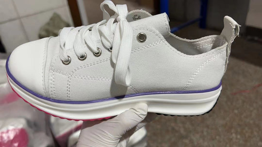 Damen Bequeme und stilvolle Sneakers mit nachhaltigen Materialien EB