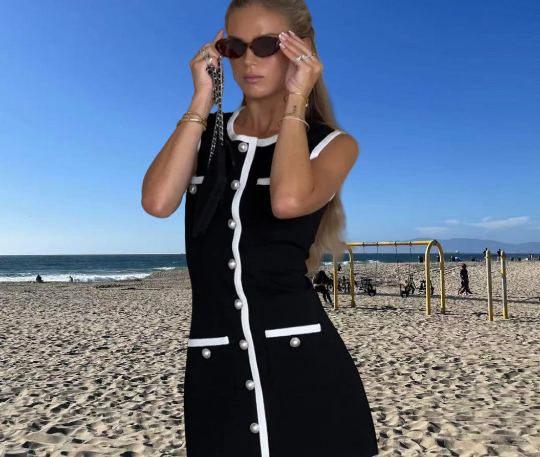 Damen Strickmaxikleid mit Knopfleiste und seitlichen Schlitzen EB