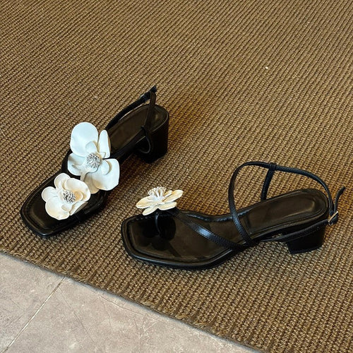 Damen Elegante Sandalen mit modischem Blütenakzent EB