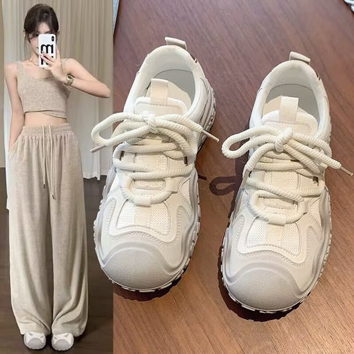 Damen Sportliche Sneakers mit rutschfester Sohle und atmungsaktiven Einsätzen EB