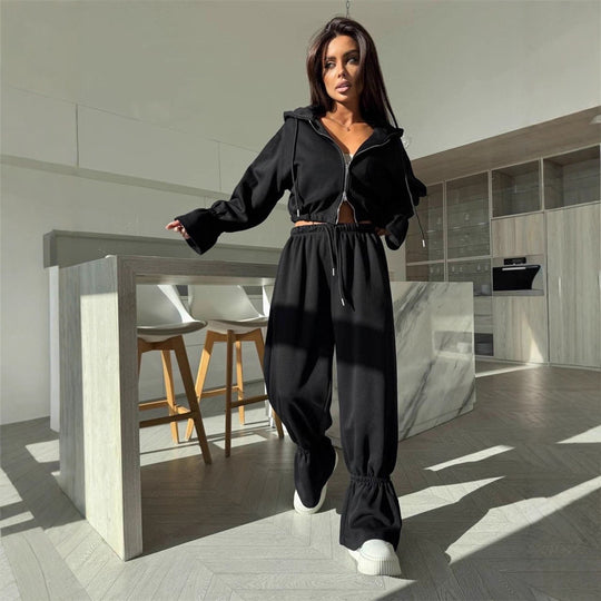 Damen Cropped-Kapuzenjacke mit Reißverschluss und taillierter Tunnelzug-Jogginghose EB