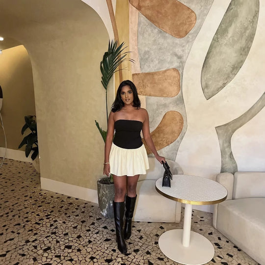 Damen Trägerloses Kleid mit ausgestelltem Rock EB