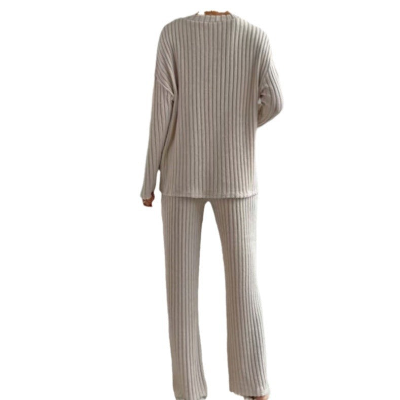 Damen Strickanzug mit modischem V-Ausschnitt und feinem Rippdesign EB