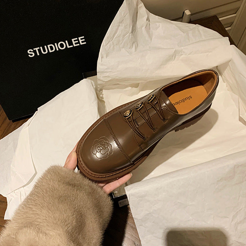 Damen komfortable Schnürschuhe aus hochwertigem Kunstleder mit eleganter Schnallenverzierung EB