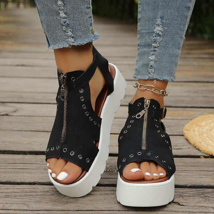 Damen Plattform-Sandalen mit Reißverschluss und dekorativen Ösen EB
