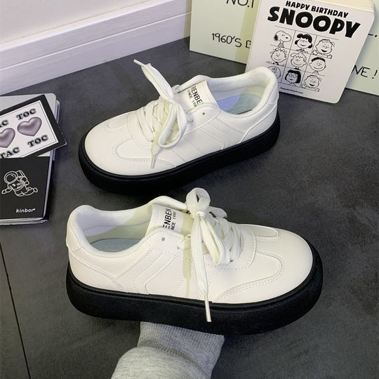 Damen modische Plateau-Sneaker mit klassischem Obermaterial und bequemer Dämpfung EB