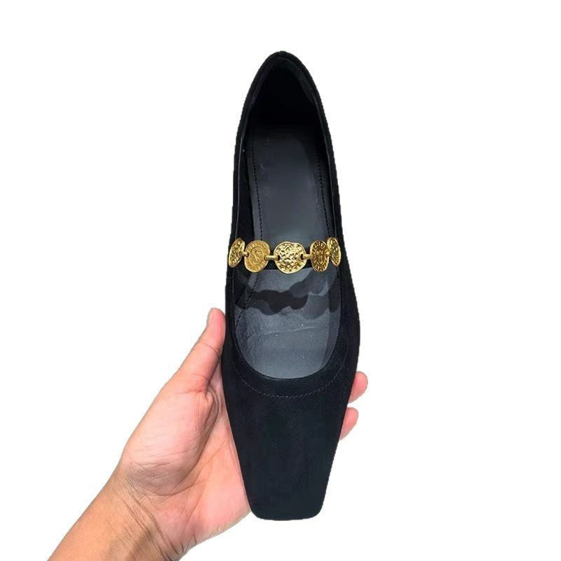 Damen Ballerina mit dekorativen Metallakzenten und bequemer Innensohle EB
