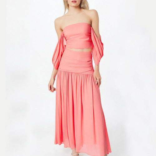 Damen Maxikleid mit elegantem Off-Shoulder Design und fließendem Stoff EB