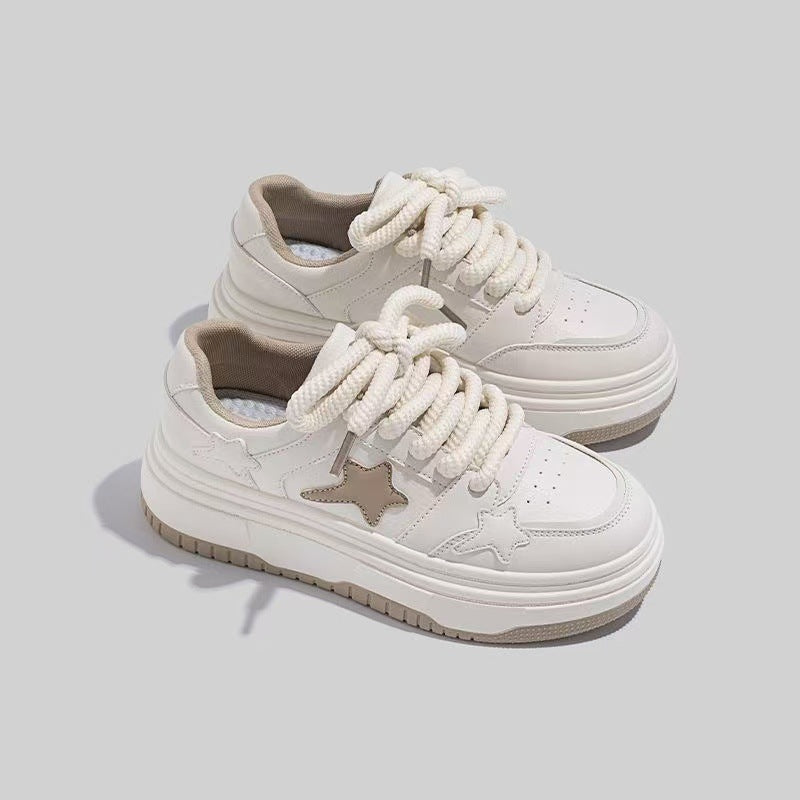 Damen Modische Chunky Sneakers mit dekorativen Sternenapplikationen EB
