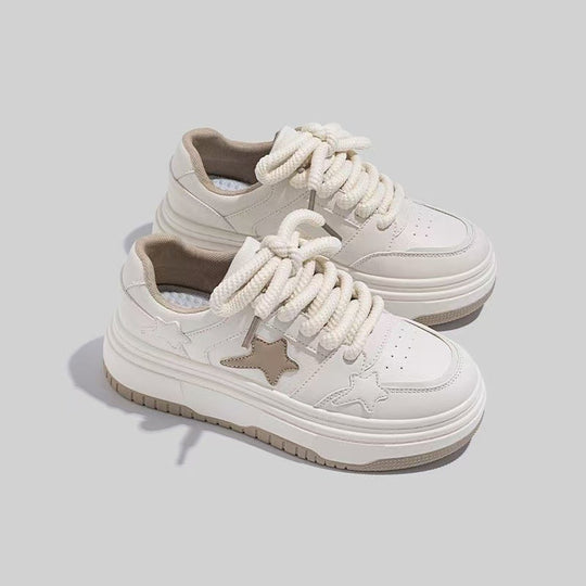 Damen Modische Chunky Sneakers mit dekorativen Sternenapplikationen EB