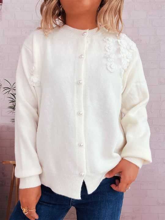 Damen Strickjacke mit floralem Design und eleganten Perlenknöpfen EB
