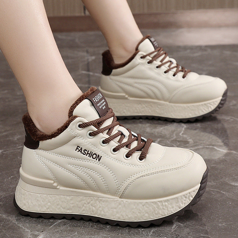 Damen sportliche Plateau Sneakers mit kuscheligem Innenfutter und rutschfester Laufsohle EB