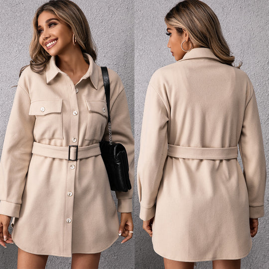 Damen Hemdblusenkleid mit taillierbarem Gürtel und dekorativen Brusttaschen EB
