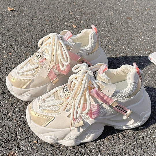 Damen Sportliche Sneakers mit innovativer Schnürung und atmungsaktiver Mesh-Oberfläche EB
