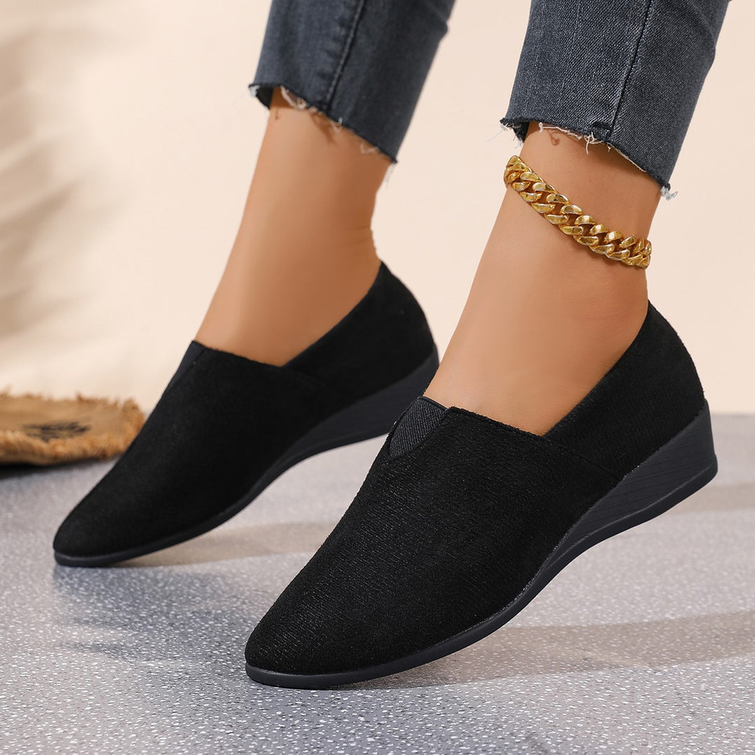 Damen geschlossene Slipper mit elegantem Keilabsatz EB