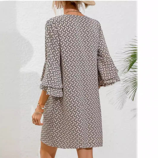 Damen Strandkleid mit voluminösen Ärmeln EB