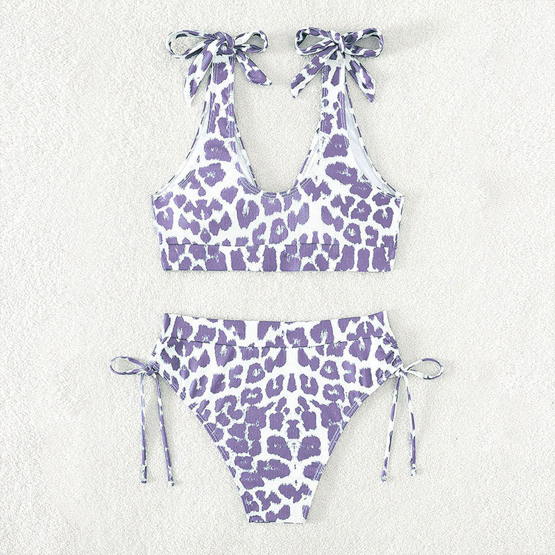 Damen Hochgeschnittener Bikini mit sportlichem Design und verspielten Bindebändern EB