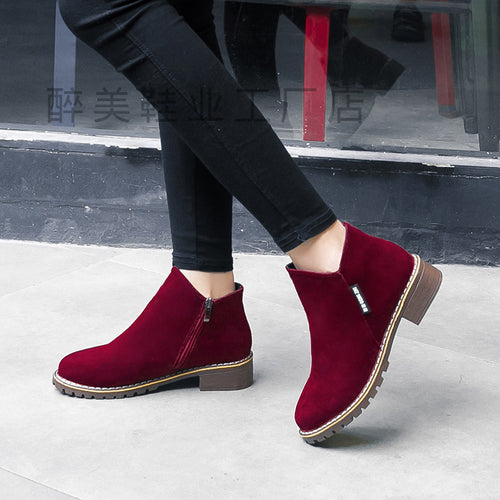 Damen nan knöchelhohe Wildlederoptik-Stiefelette mit seitlichem Reißverschluss, profilierter Gummisohle und komfortablem Blockabsatz EB