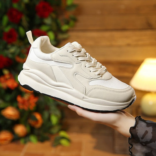 Damen Sportliche Sneaker mit atmungsaktiver Konstruktion und dämpfender Sohle EB