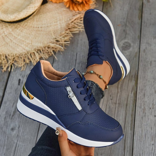 Damen Keil-Sneaker mit seitlichem Reißverschluss, perforiertem Obermaterial und ergonomischem Plateau-Fußbett EB