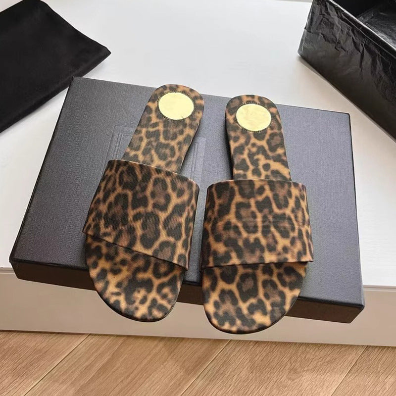Damen Modische Zehentrenner-Sandalen mit eleganten Goldakzenten EB