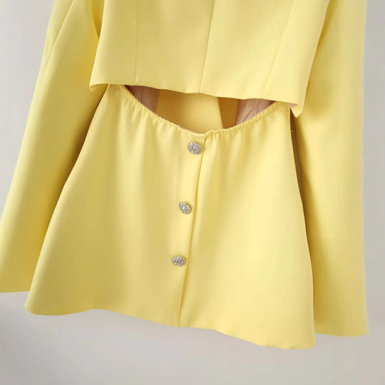 Damen elegante Blazerjacke mit strukturiertem Kragen und glänzenden Details EB