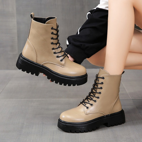 Damen Schnürstiefel mit robustem Profil und modischer Schnürung EB