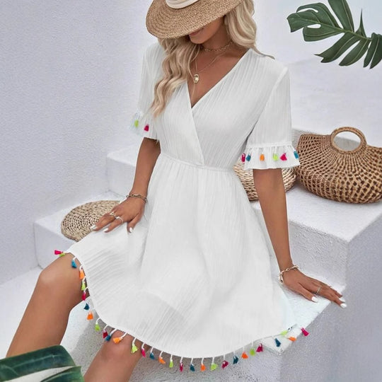 Damen Sommerkleid mit verspielten Volants und bunten Quasten EB