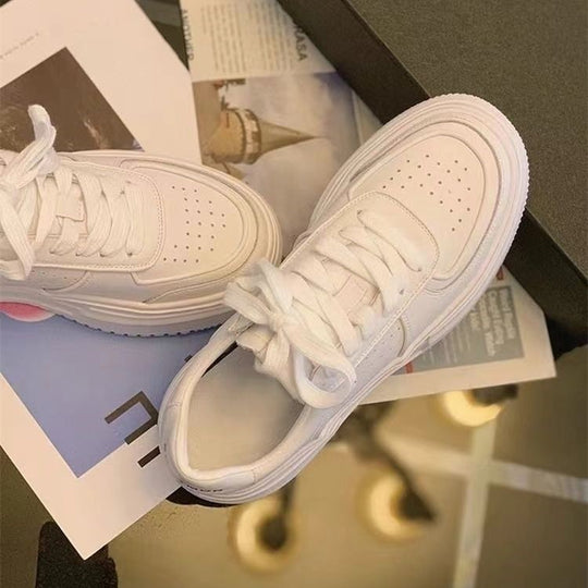 Damen Plateau-Sneaker mit luftiger Oberflächenstruktur und bequemer Polsterung EB