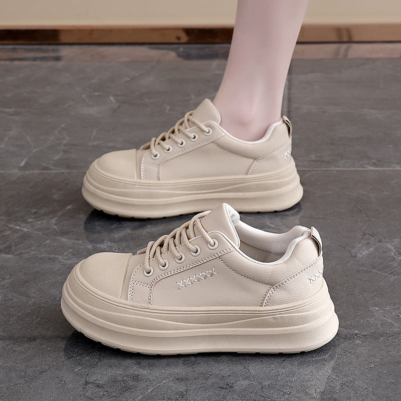 Damen Chunky Sneakers mit stabiler Gummisohle und elegantem Obermaterial EB