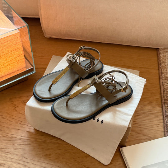 Damen Modische Zehentrenner-Sandalen mit verstellbarem Riemen und goldener Schnalle EB