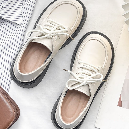 Damen Schnürschuhe mit modischem Plateau und edlem Obermaterial EB