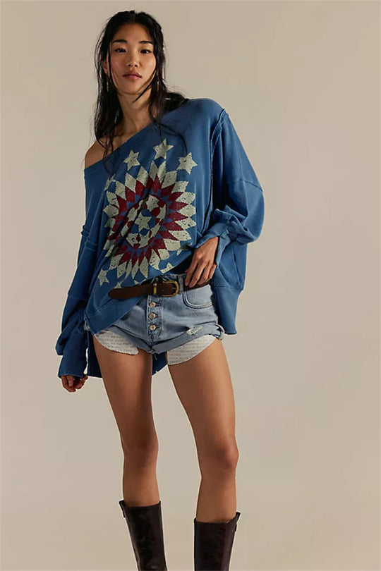 Damen oversized Sweatshirt mit Rüben-Print, ausgefransten Nahtakzenten und Daumenlochärmeln Eichborn Berlin