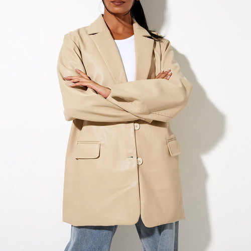 Damen modische Kunstlederjacke mit elegantem Schnitt EB