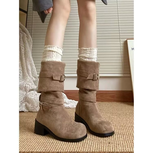 Damen hohe Stiefel mit modischen Details und rutschfester Sohle EB