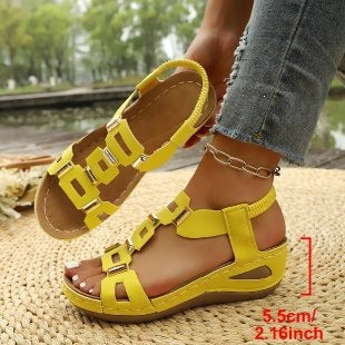 Damen Modische Riemensandalen mit glänzenden Akzenten EB