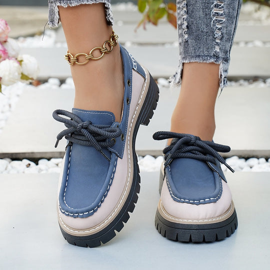 Damen Sneakers mit robustem Profil und dekorativen Schnürsenkeln EB