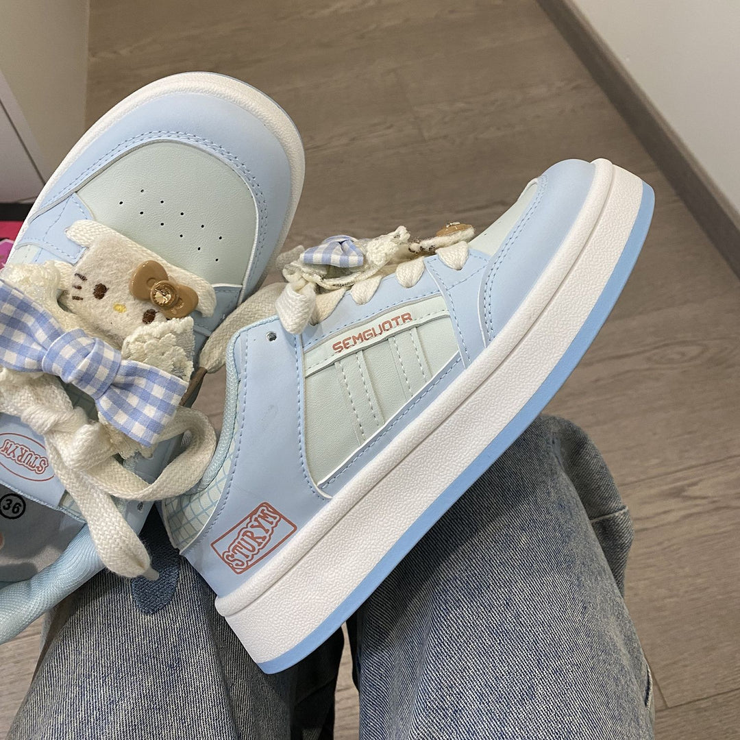 Damen Modische Sneakers mit verspieltem Tiermotiv und bunten Applikationen EB