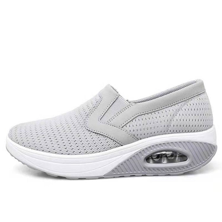 Damen Slip-On Sneakers mit atmungsaktivem Mesh und stoßdämpfender Sohle EB