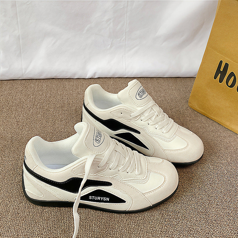 Damen Sportliche Sneakers mit atmungsaktiver Sohle und modischer Akzentuierung EB