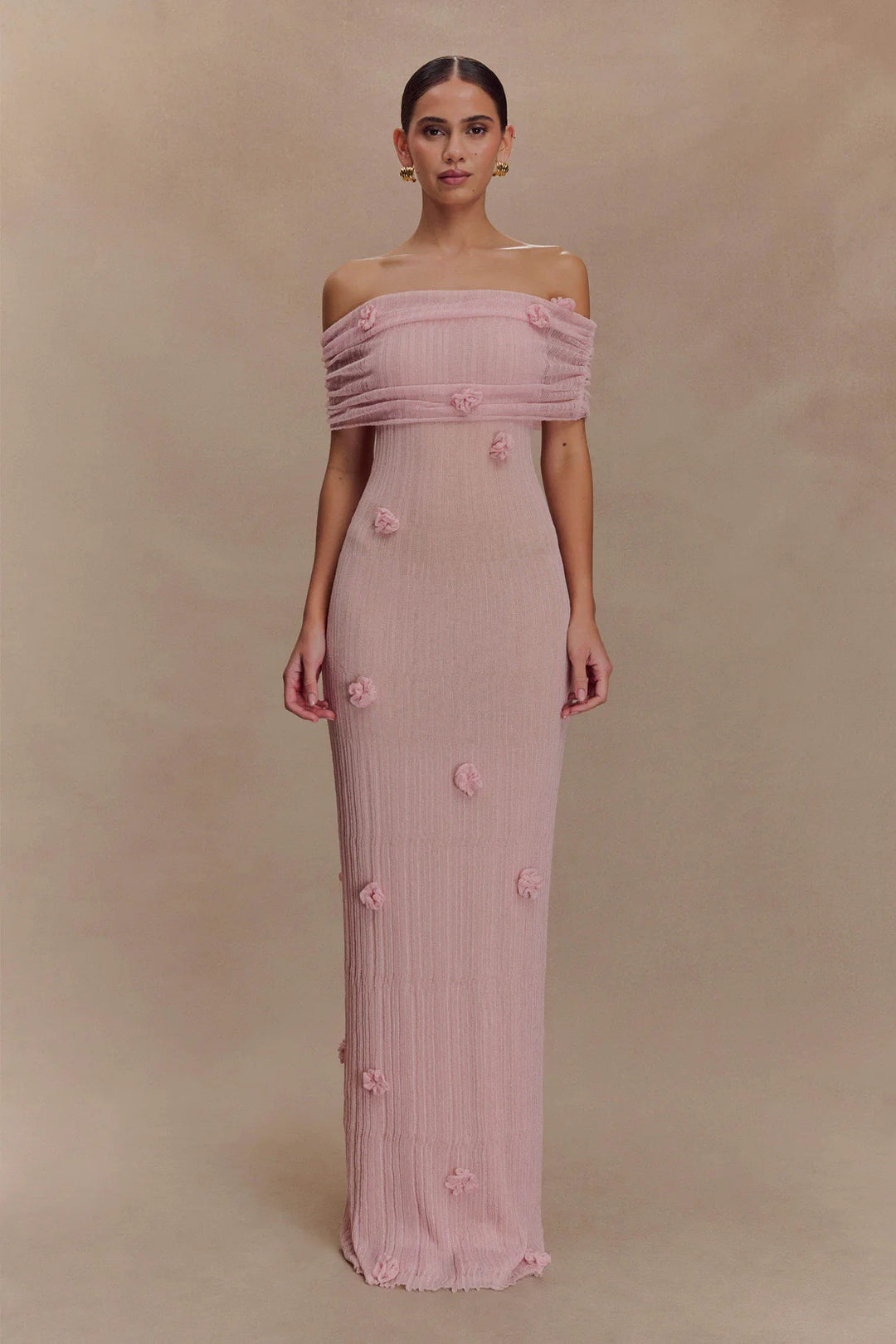 Damen Elegantes Maxikleid mit Off-Shoulder-Design und zarten 3D-Blütenapplikationen EB