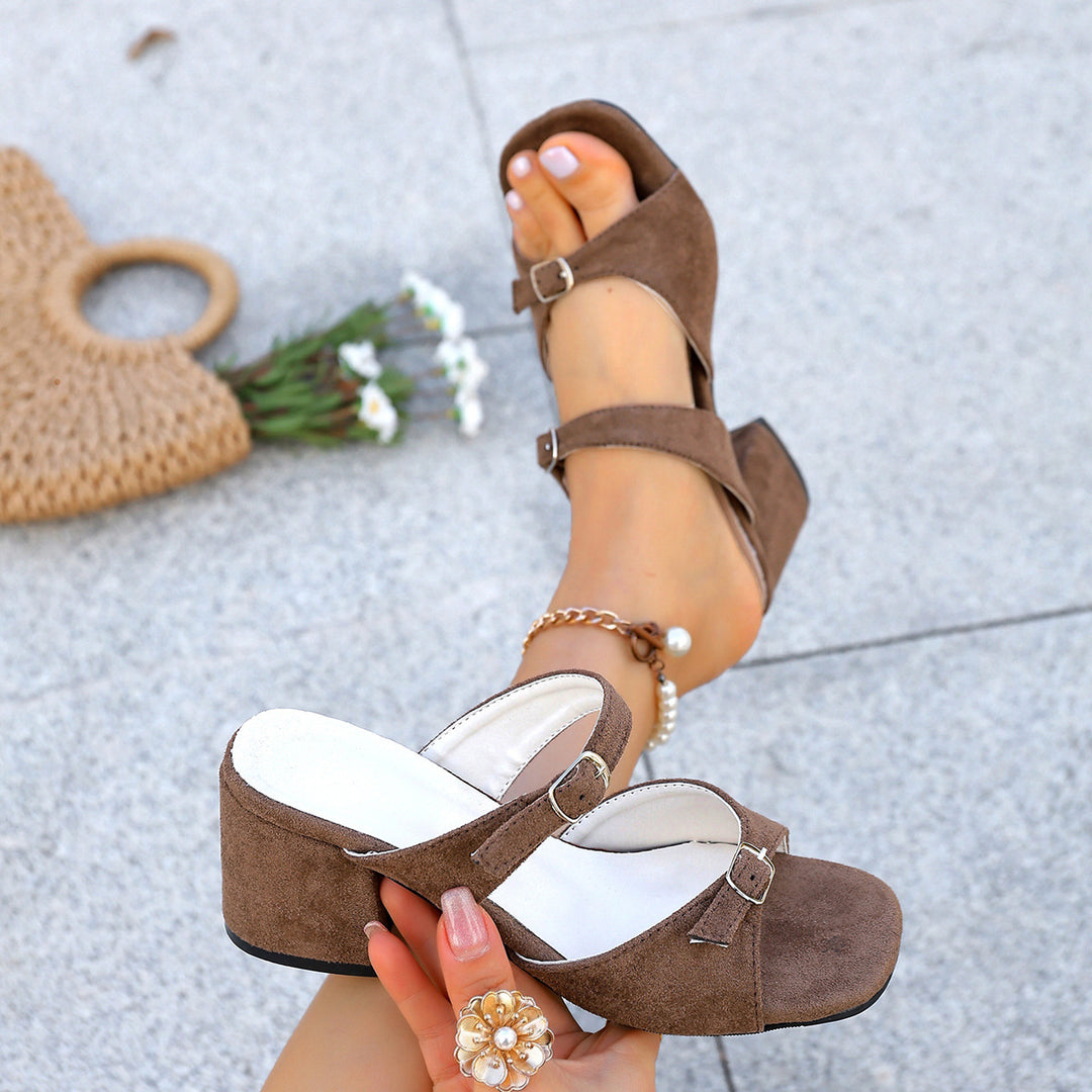 Damen Riemchen-Pumps mit komfortablem Blockabsatz EB