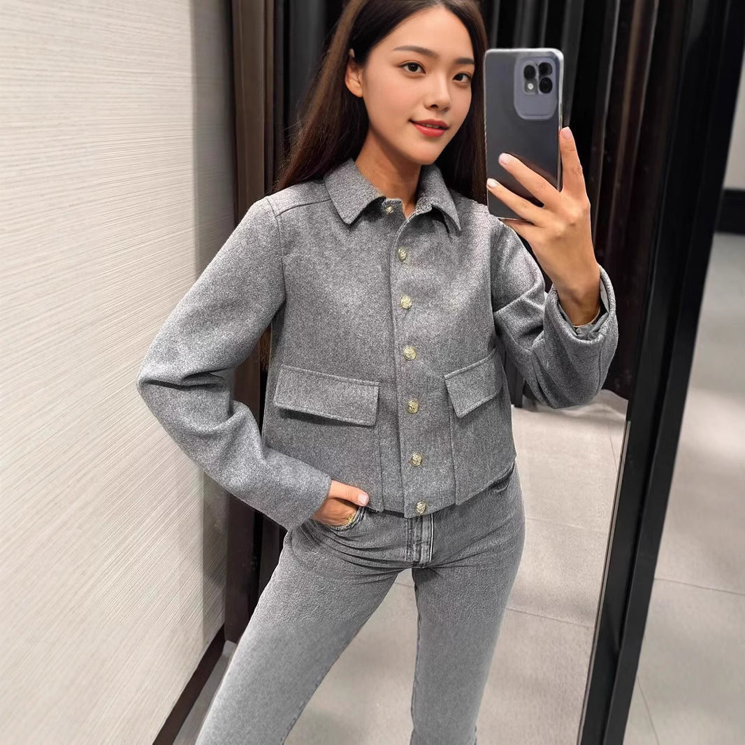 Damen modische Kurzjacke mit praktischen Pattentaschen und dekorativen Knöpfen EB