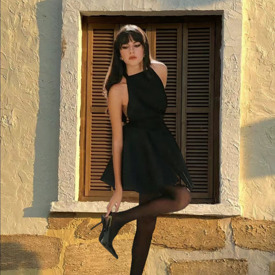 Damen Verspieltes Cocktailkleid mit schwingendem Rock und offenem Rückenausschnitt EB