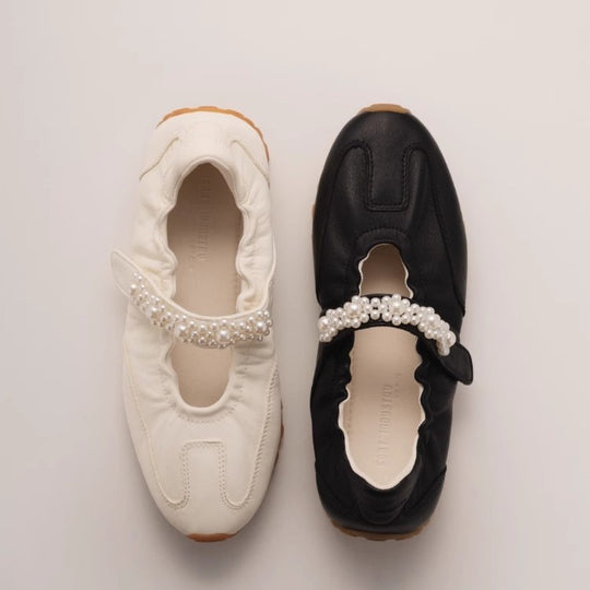 Damen Schnürschuhe mit dekorativem Perlenriemen und sportlicher Sohle EB