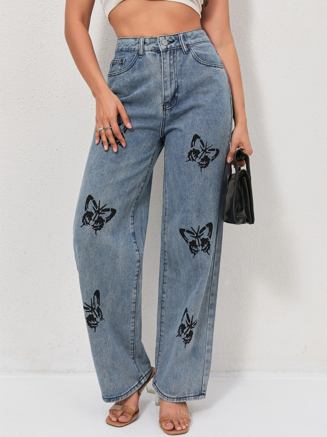 Damen Weite Jeans mit auffälligen Schmetterlings-Prints EB